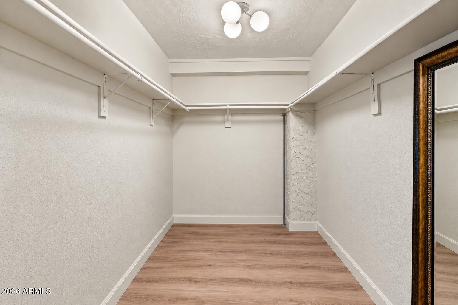3315 E MALAPAI Drive