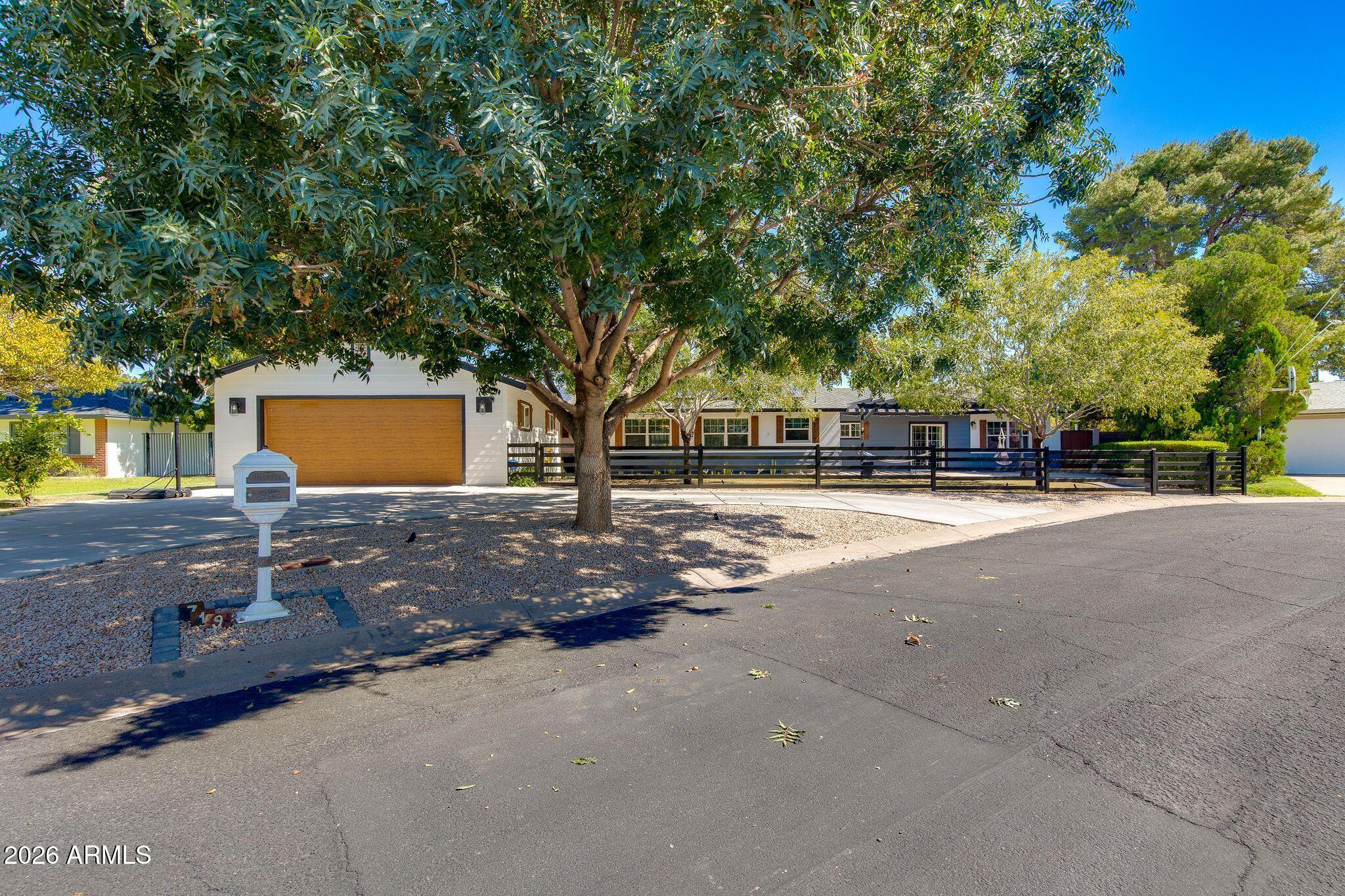 719 W KALER Drive