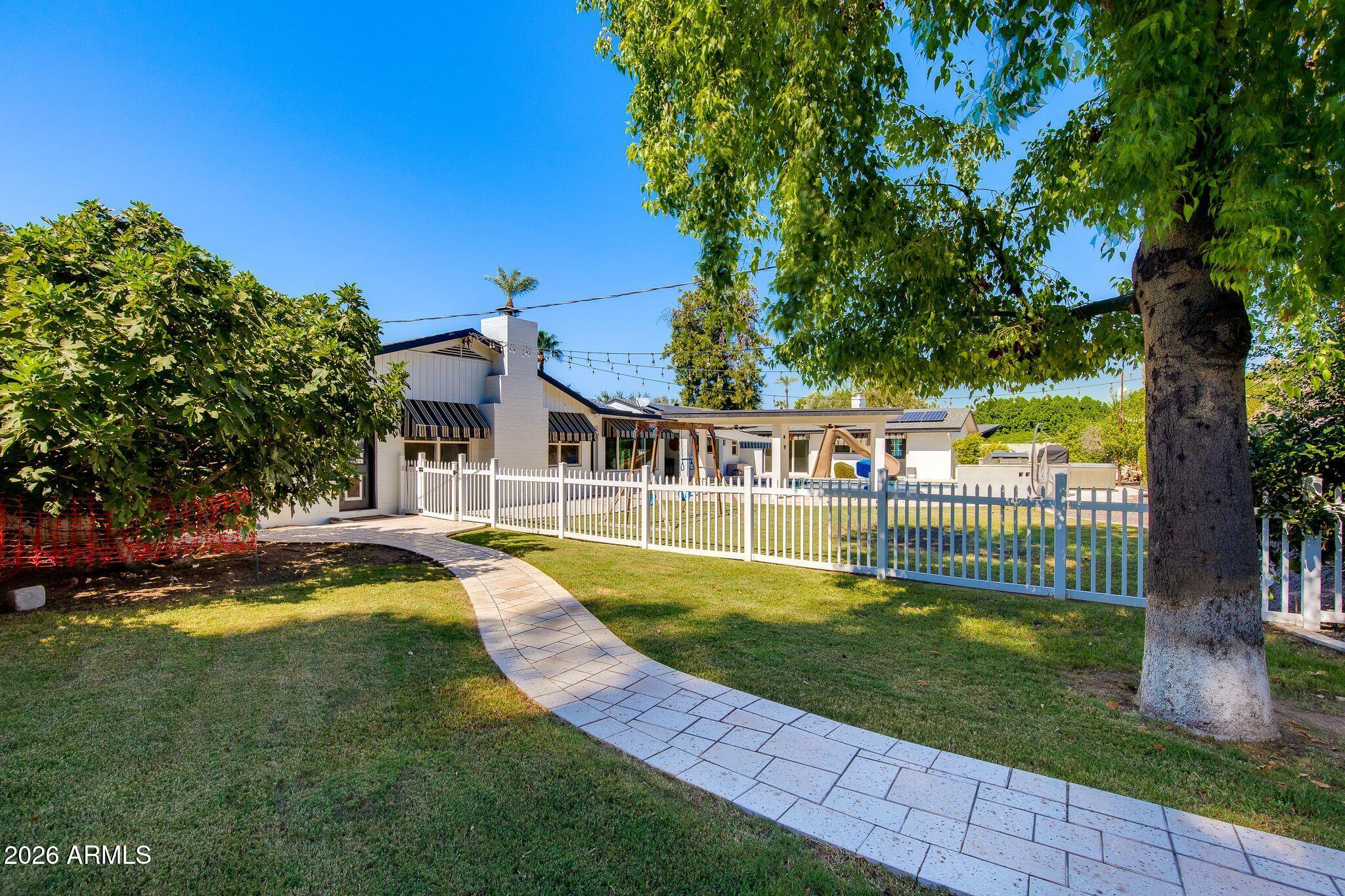 719 W KALER Drive