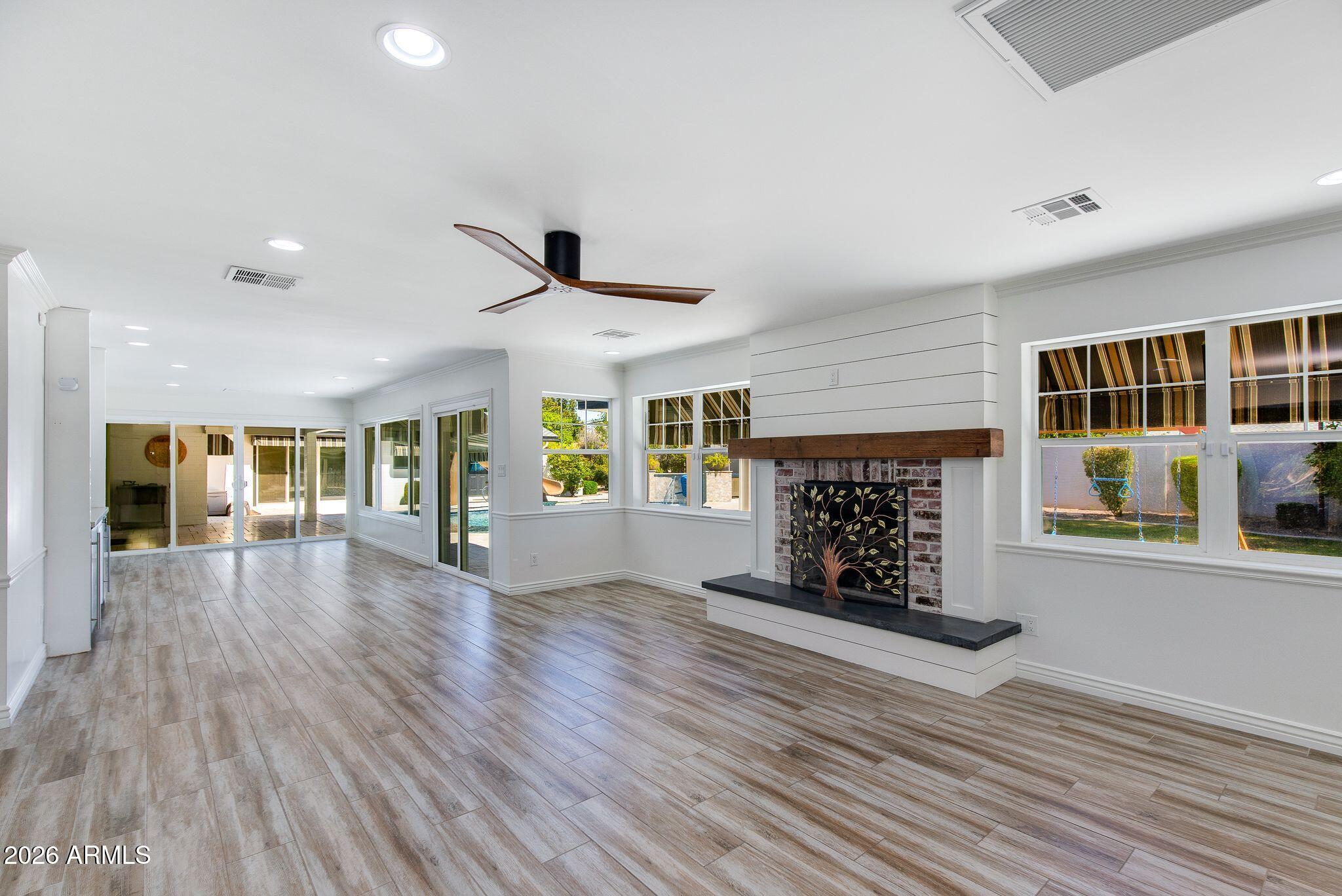 719 W KALER Drive