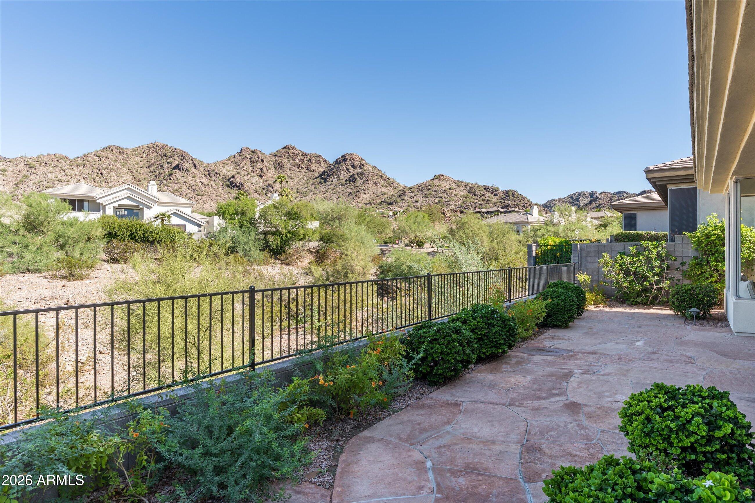 3124 E SQUAW PEAK Circle