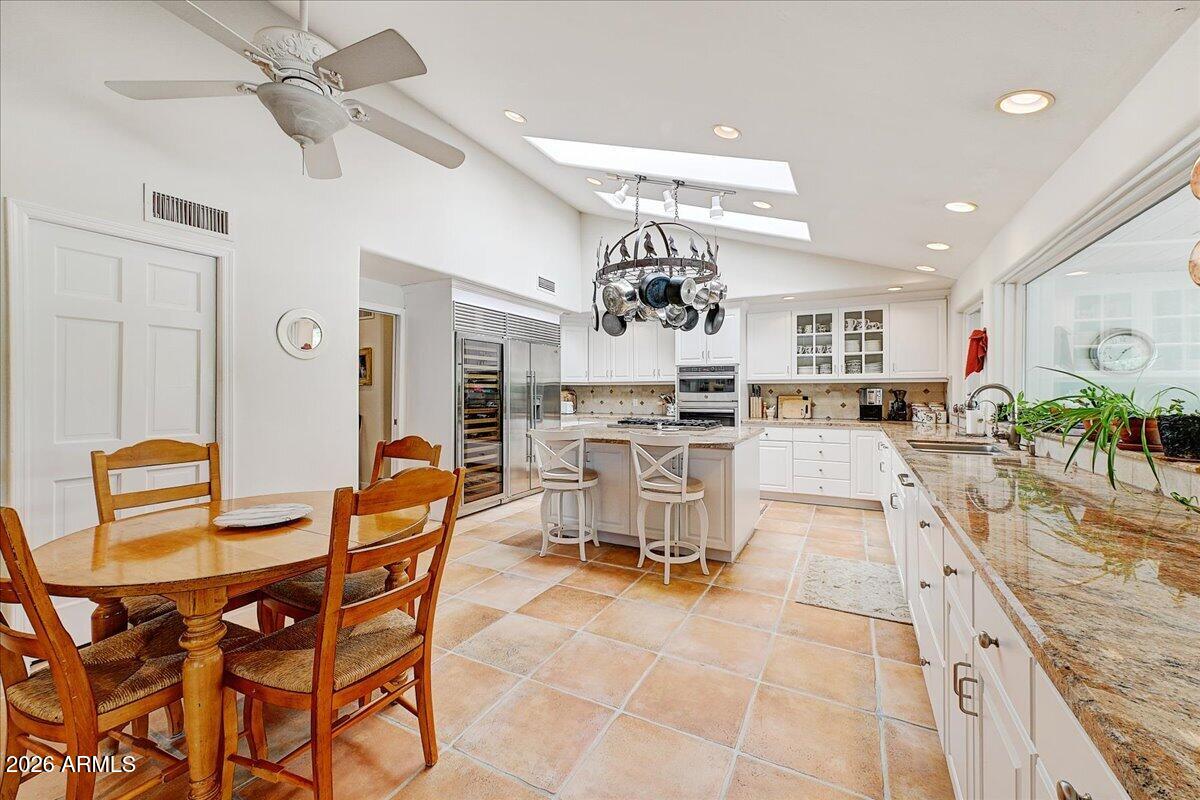 9825 N 51ST Place