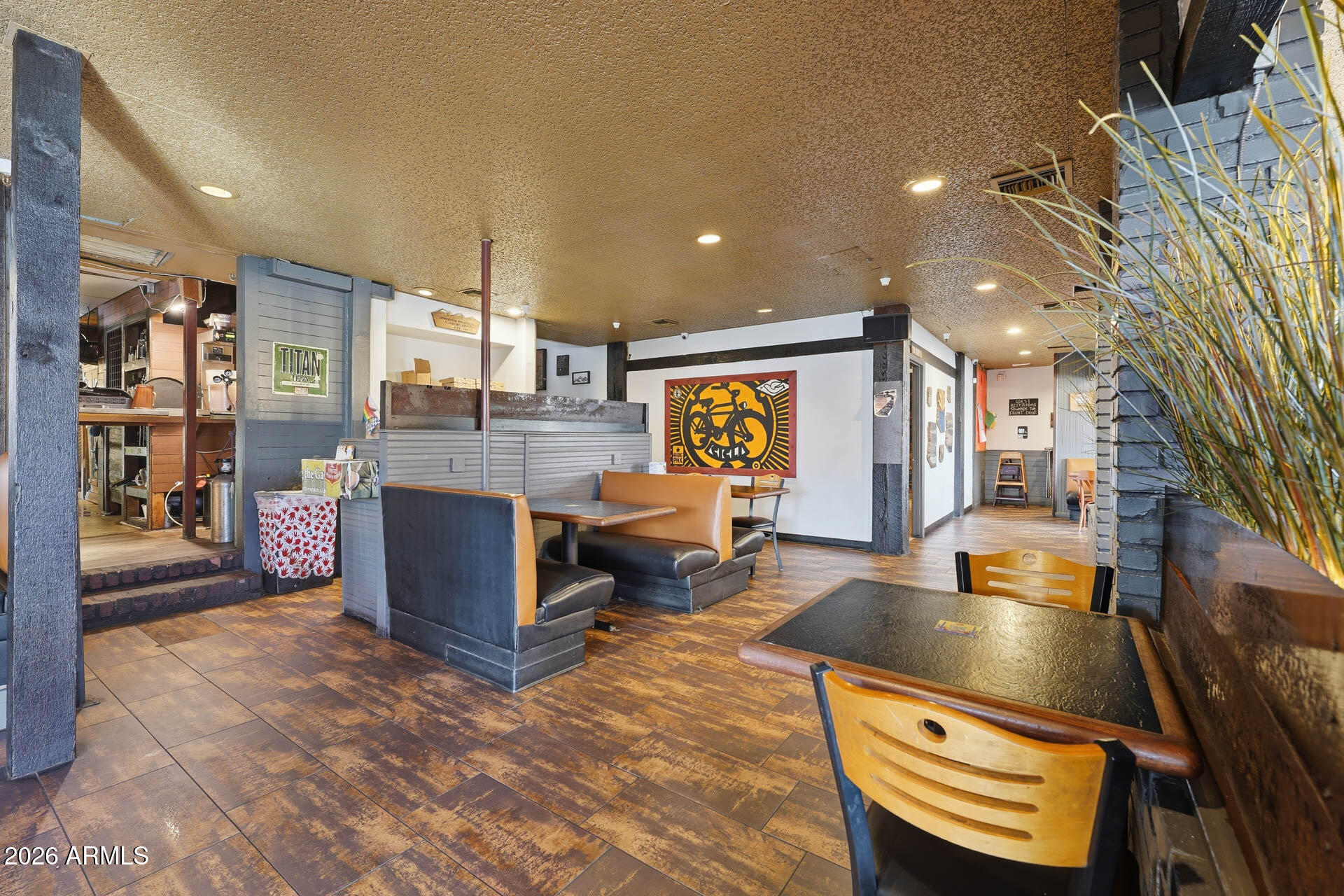 530 W BROADWAY Road