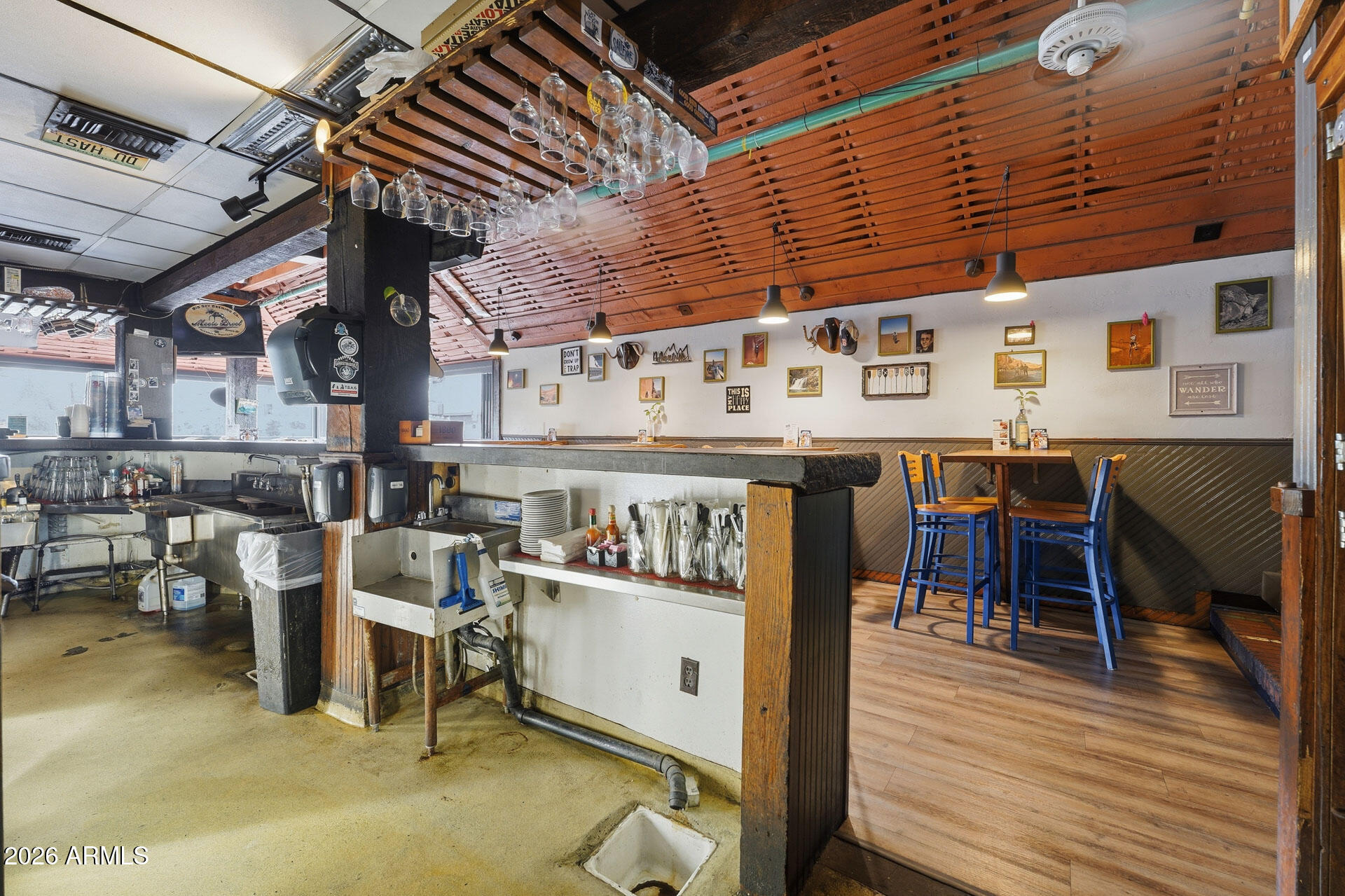 530 W BROADWAY Road