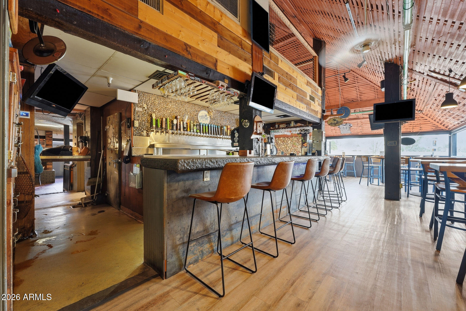 530 W BROADWAY Road