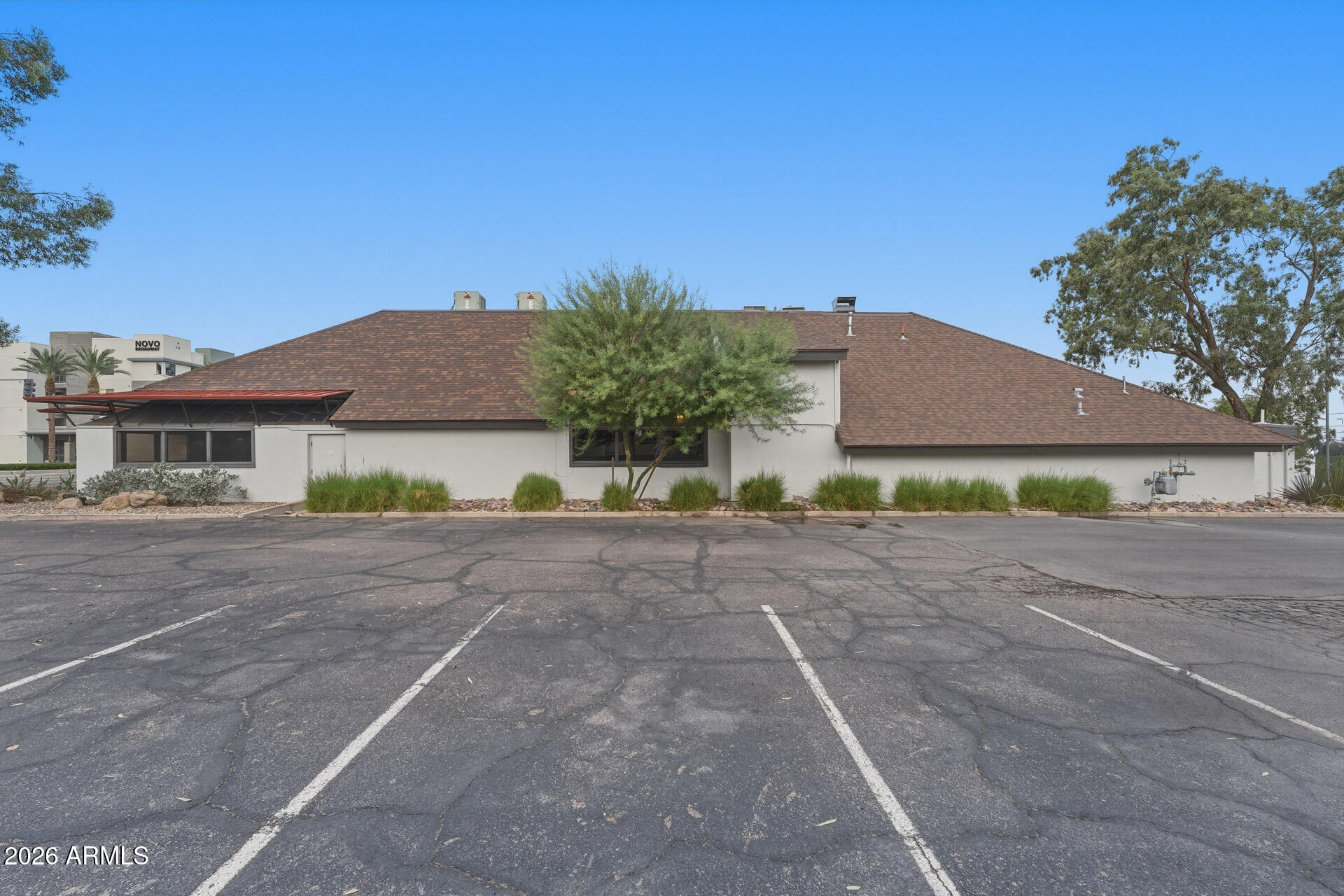 530 W BROADWAY Road