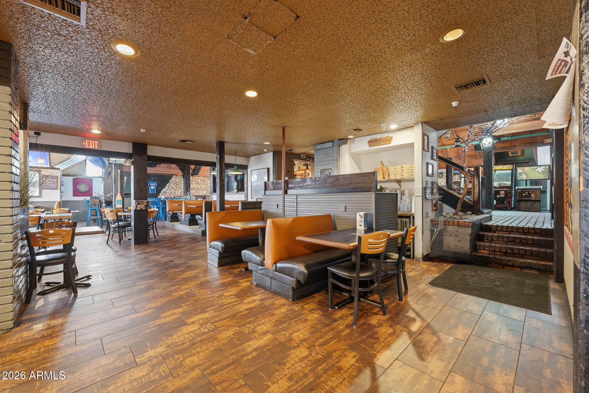 530 W BROADWAY Road