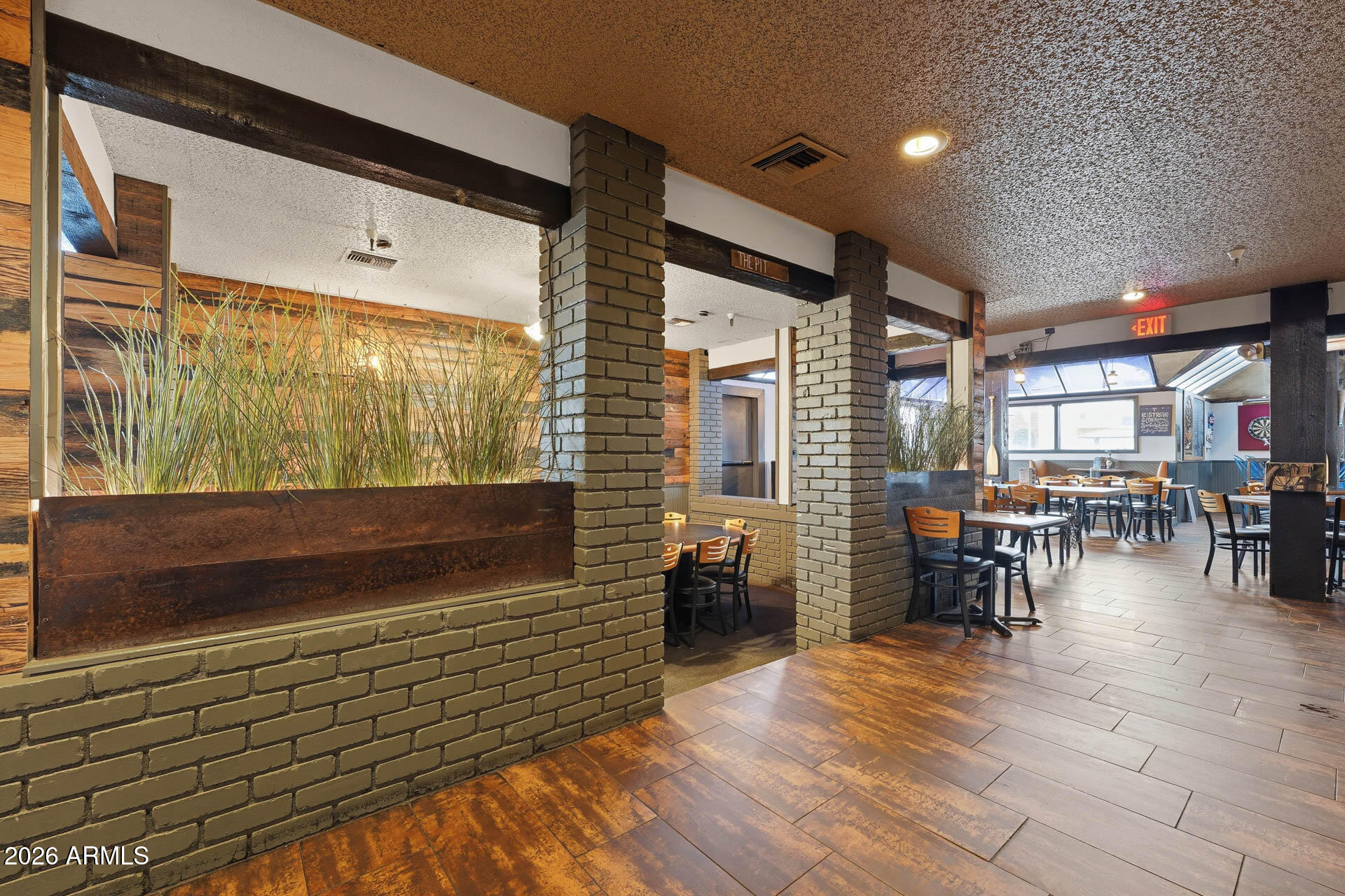 530 W BROADWAY Road