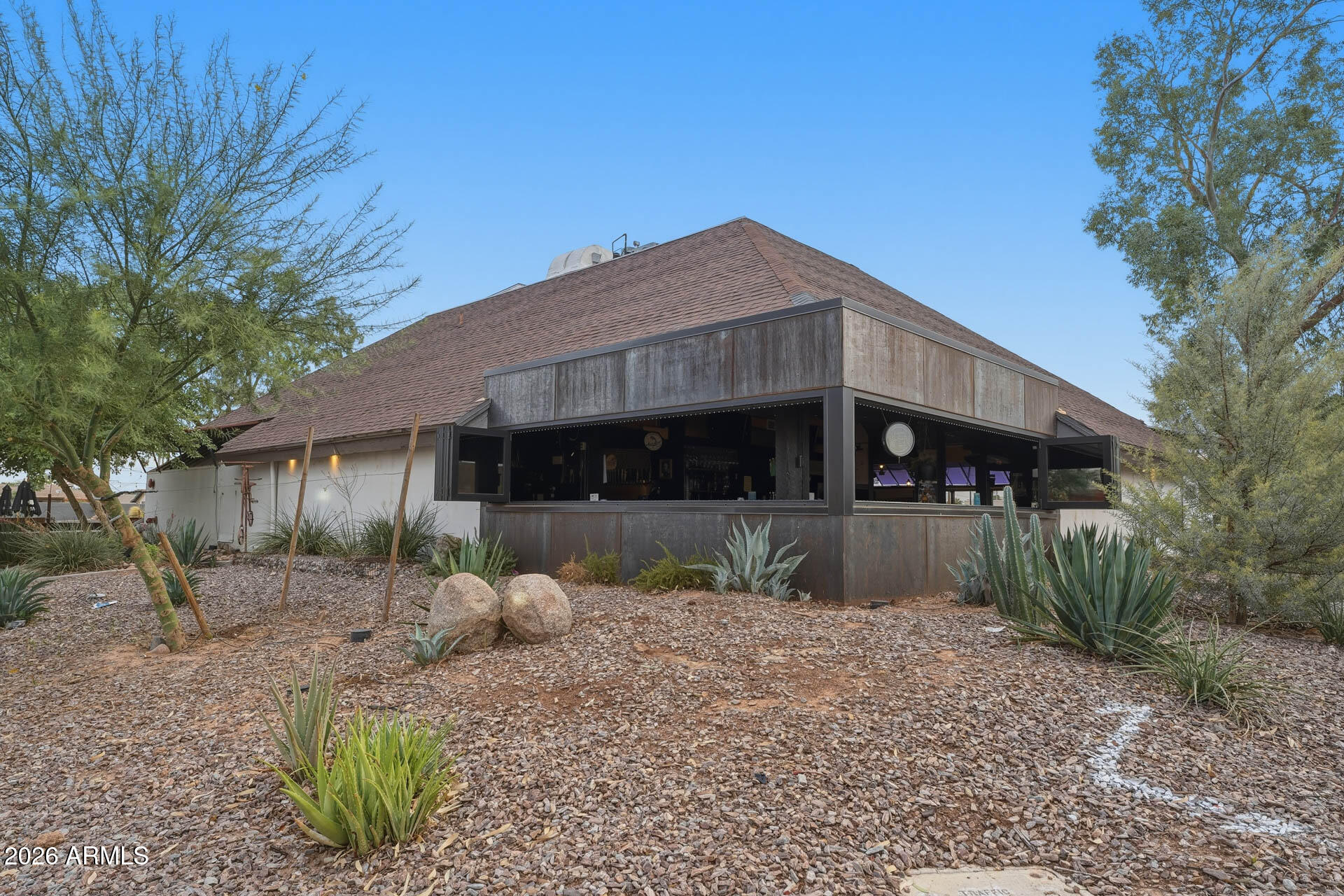 530 W BROADWAY Road