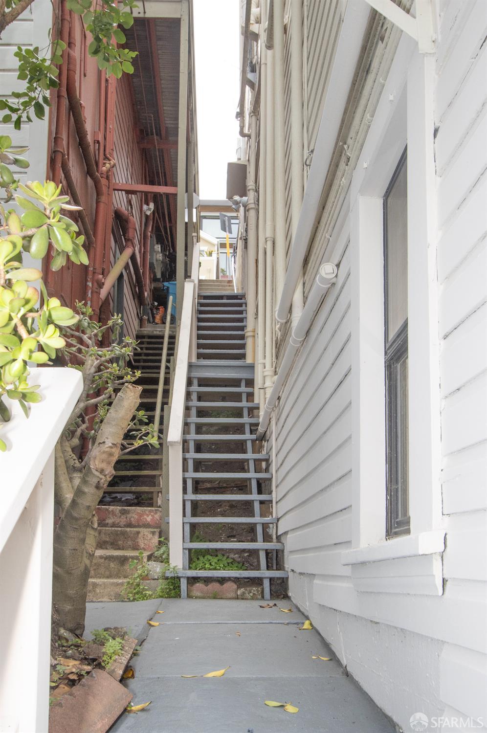 297-299 Corbett Avenue