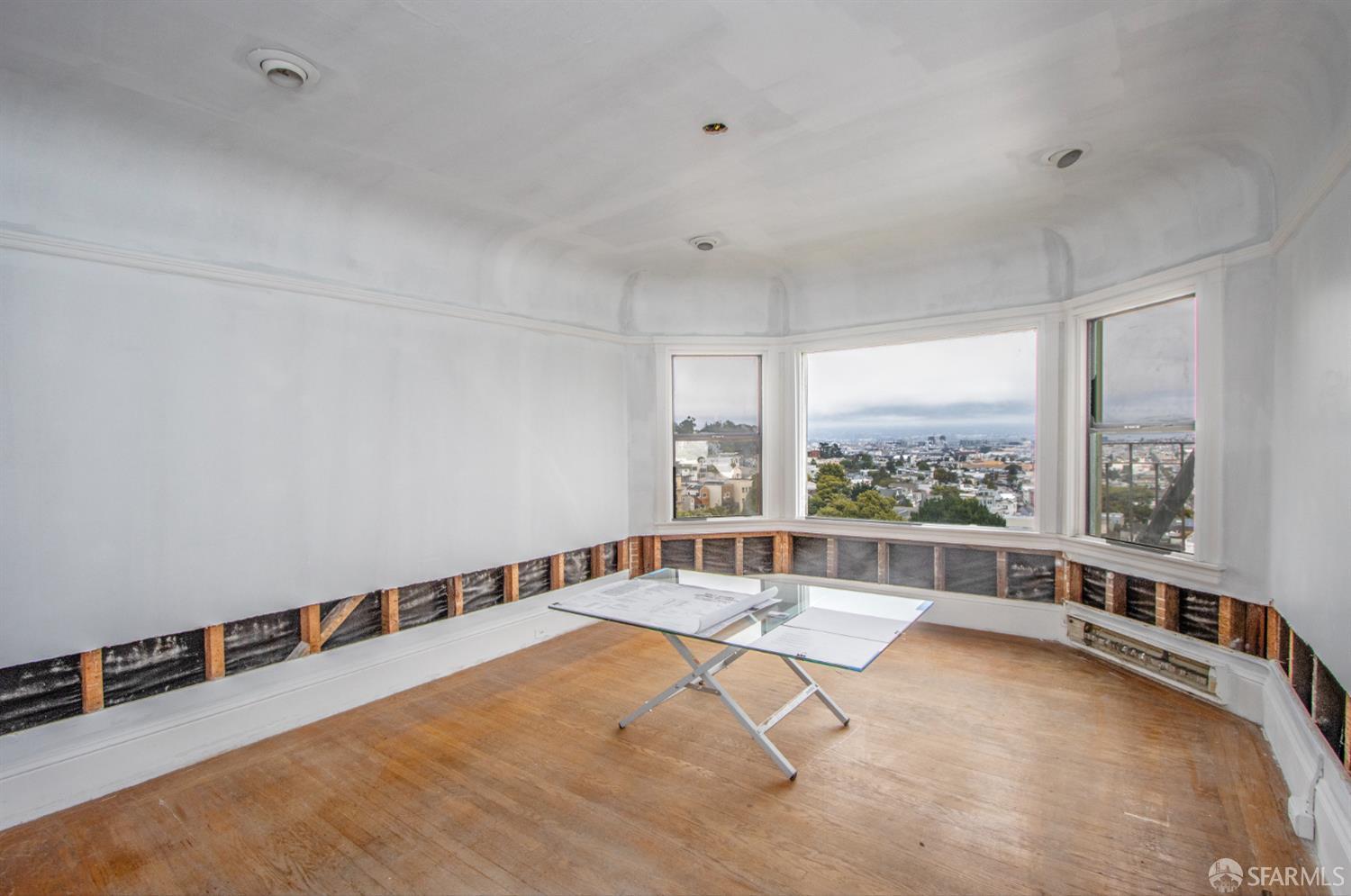 297-299 Corbett Avenue