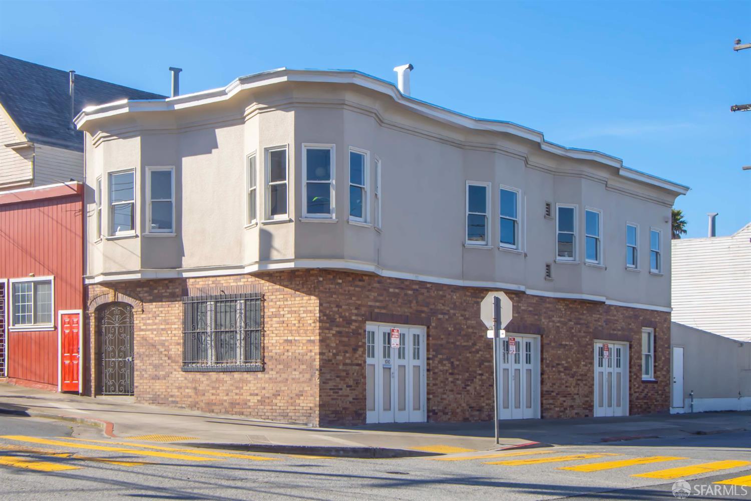 100 Excelsior Avenue