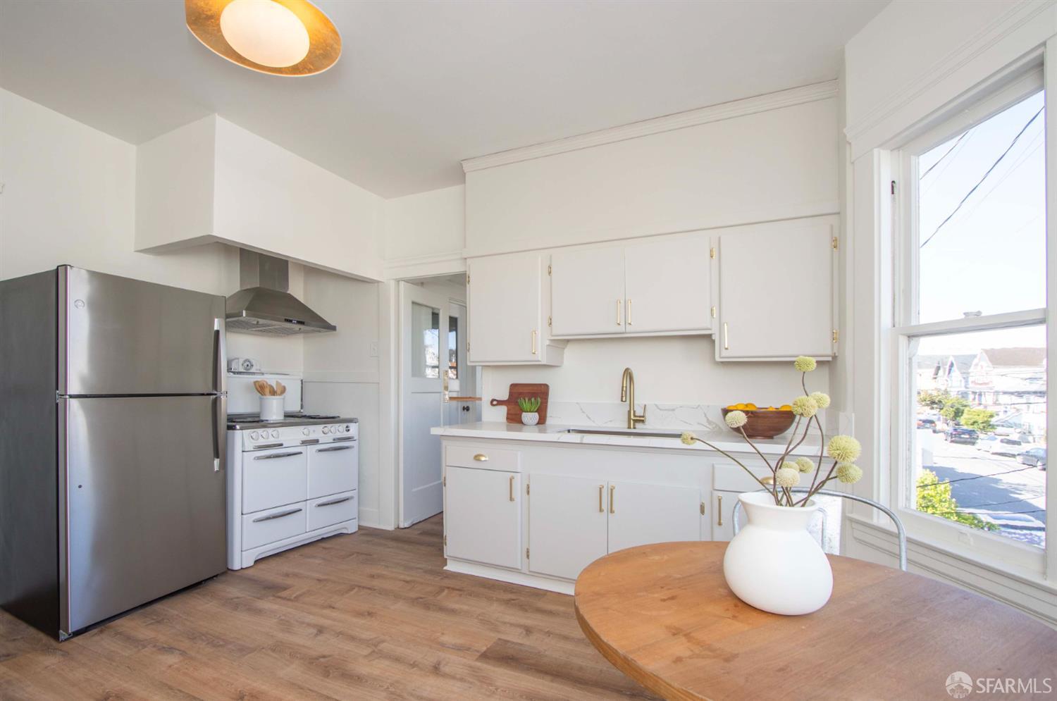 100 Excelsior Avenue