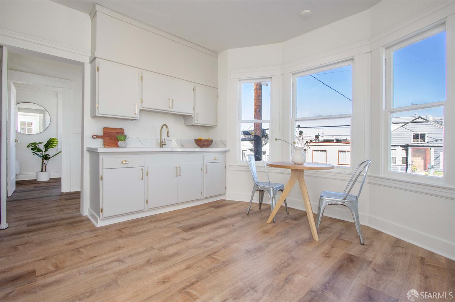 100 Excelsior Avenue