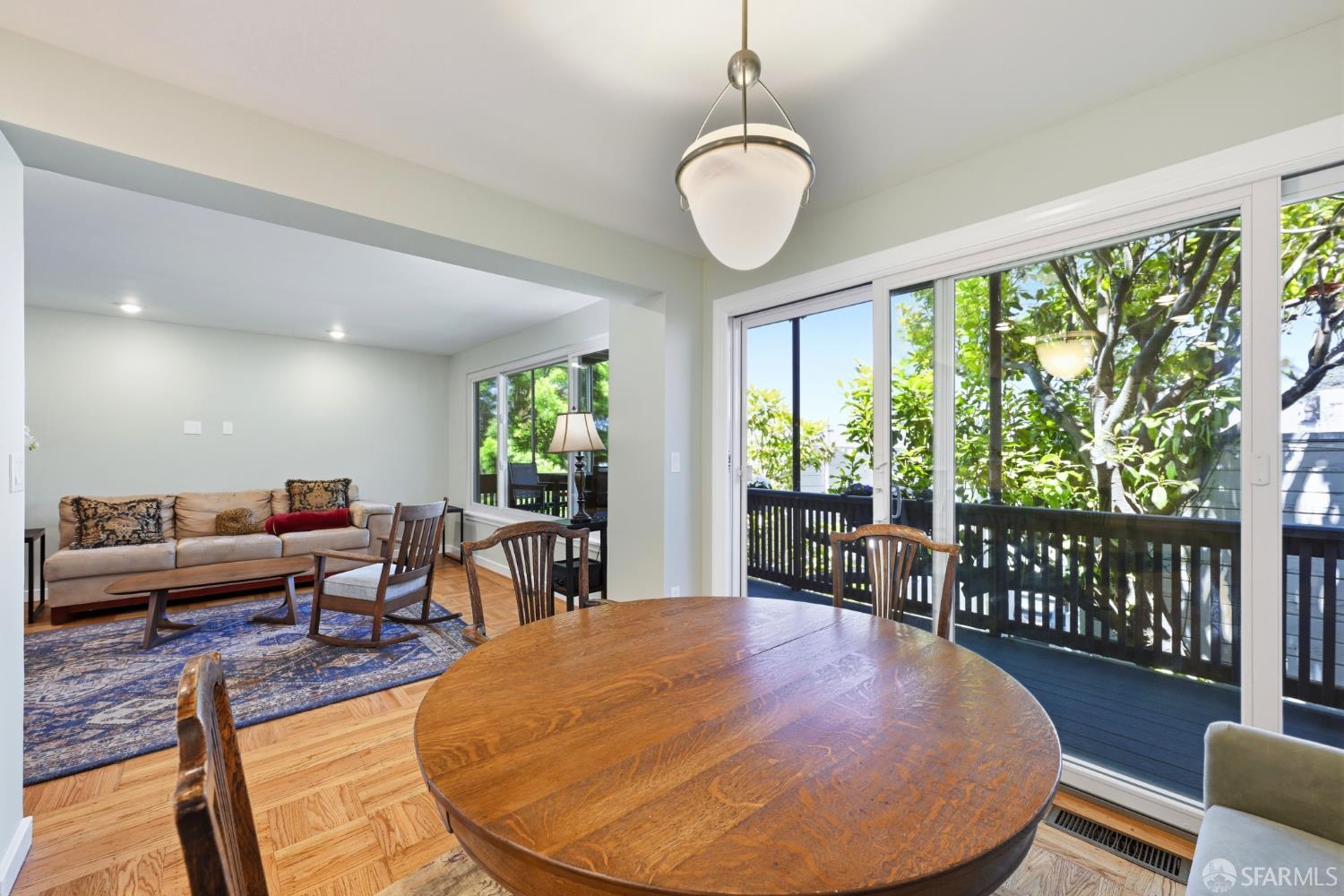 44 San Antonio Place