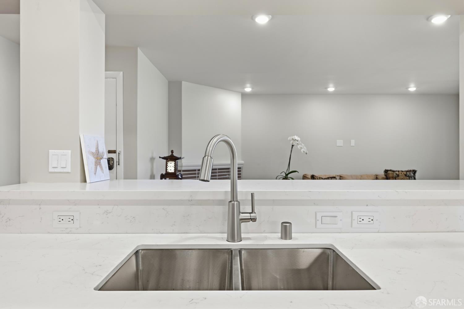 44 San Antonio Place
