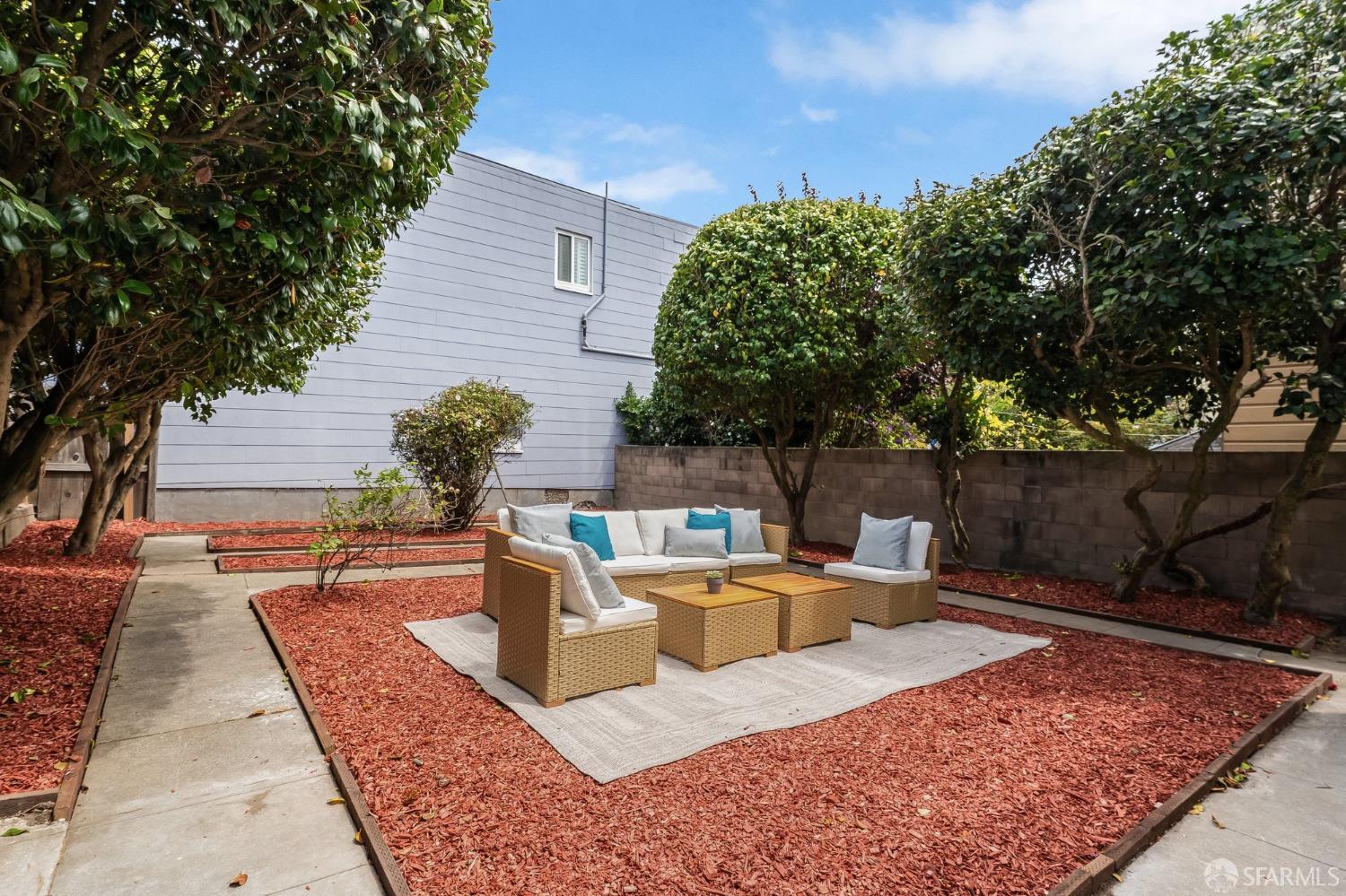 290 Santa Rosa Avenue
