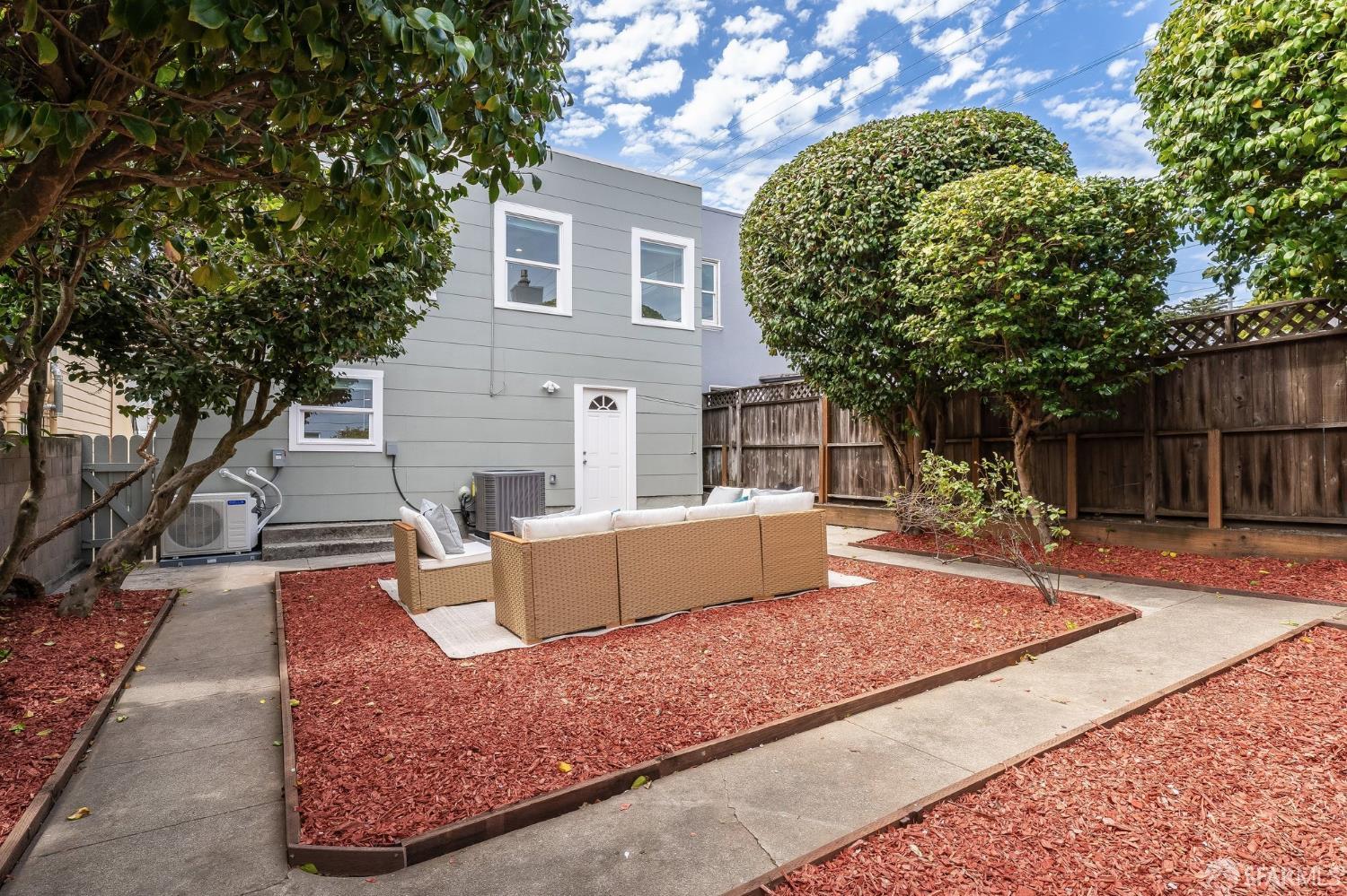 290 Santa Rosa Avenue