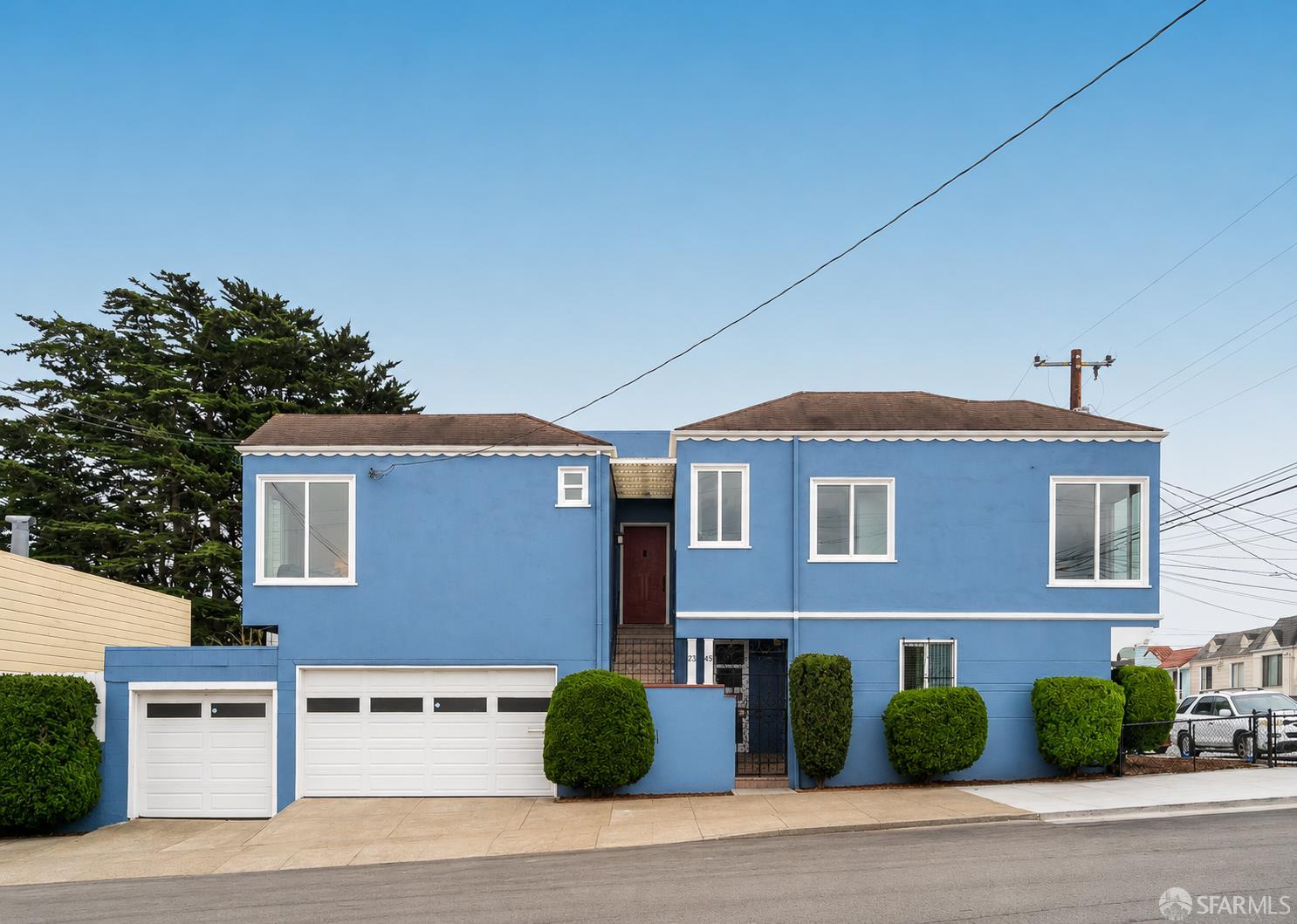 2345 Moraga Street