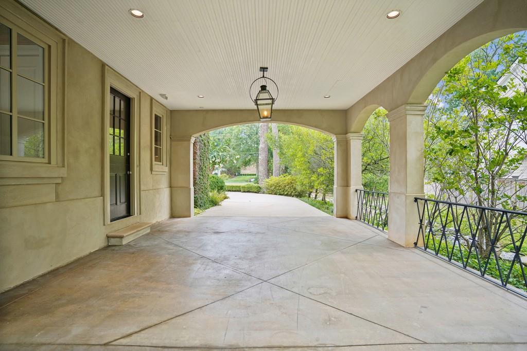 251 Pineland Road NW