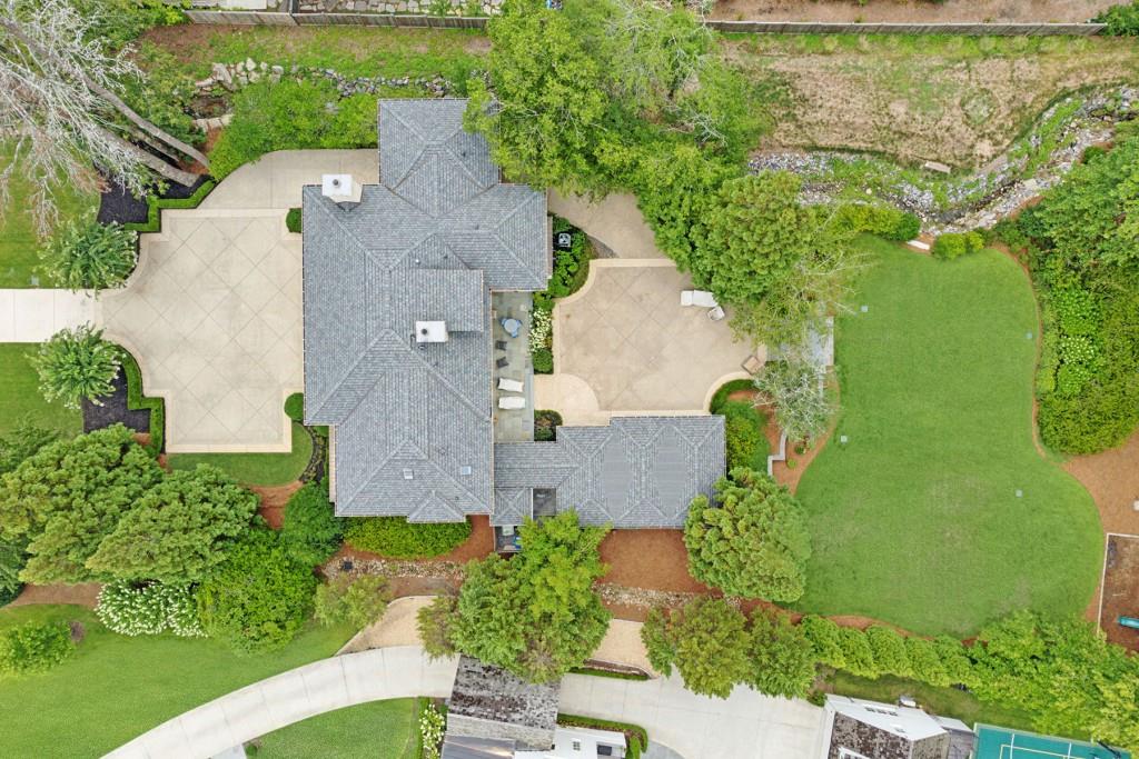 251 Pineland Road NW