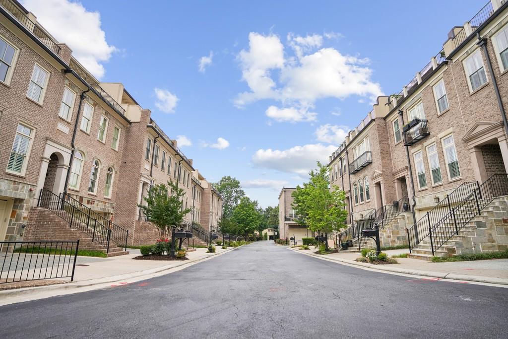 58 Sheridan Drive Unit 16