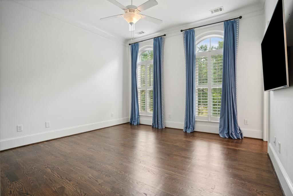 58 Sheridan Drive Unit 16
