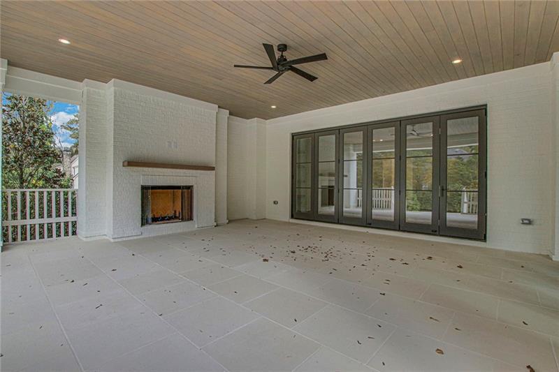 3044 Howell Mill Road NW