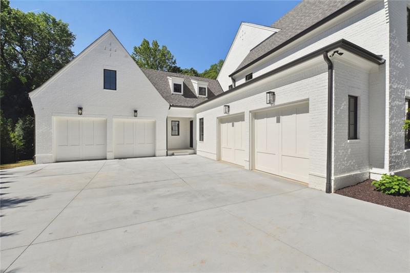 3044 Howell Mill Road NW