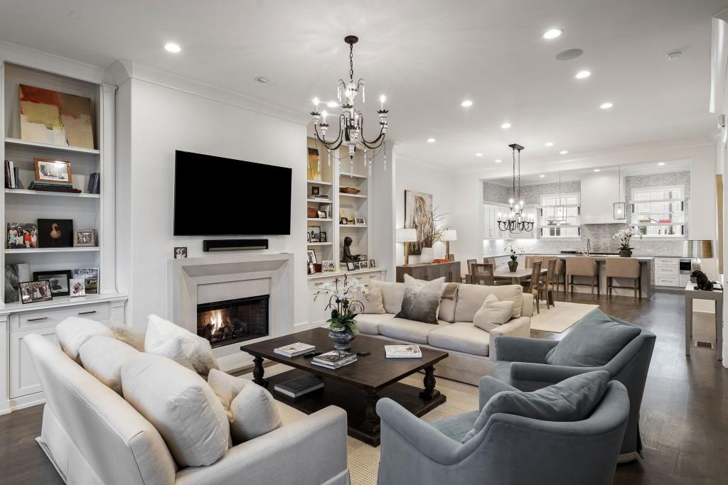 218 Calypso Circle