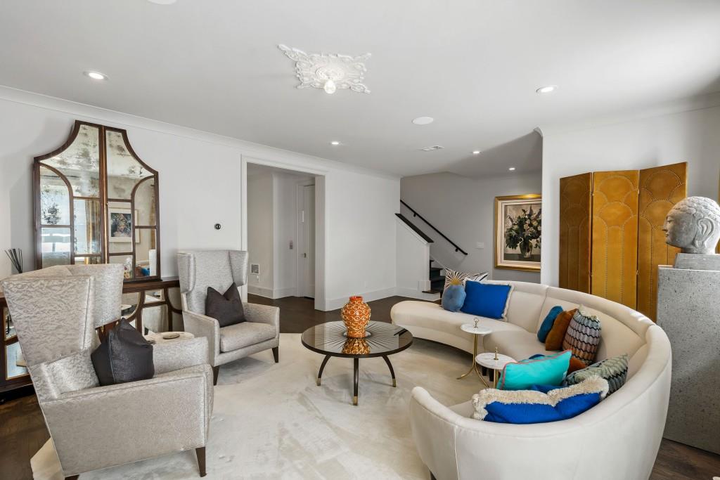 210 Calypso Circle