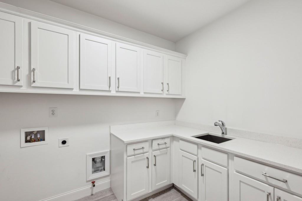 369 Pinecrest Road NE