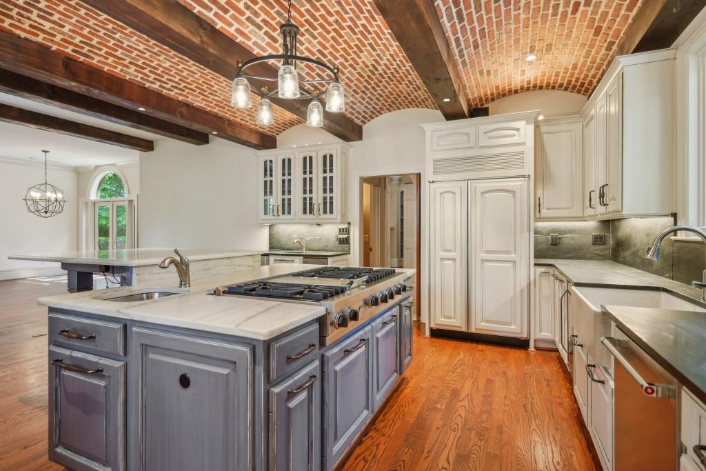 973 Peachtree Battle Avenue