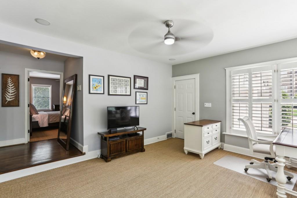 3005 Howell Mill Road NW