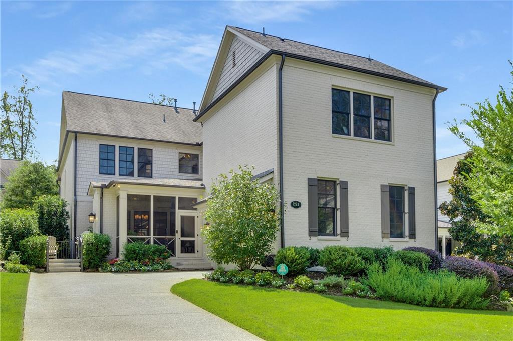 251 Chastain Park Drive NE