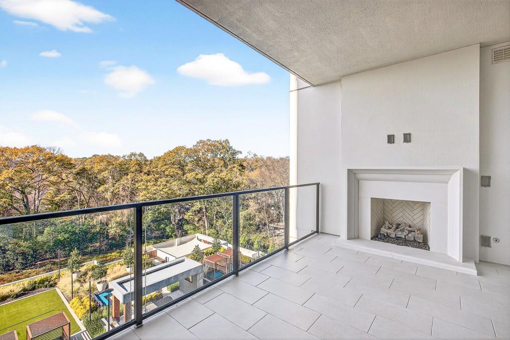 2520 Peachtree Road Unit 703