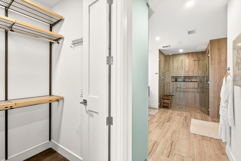 2520 Peachtree Road Unit 703