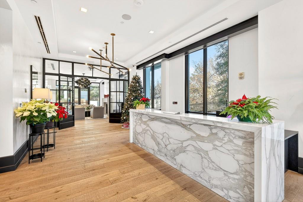 2520 Peachtree Road Unit 703
