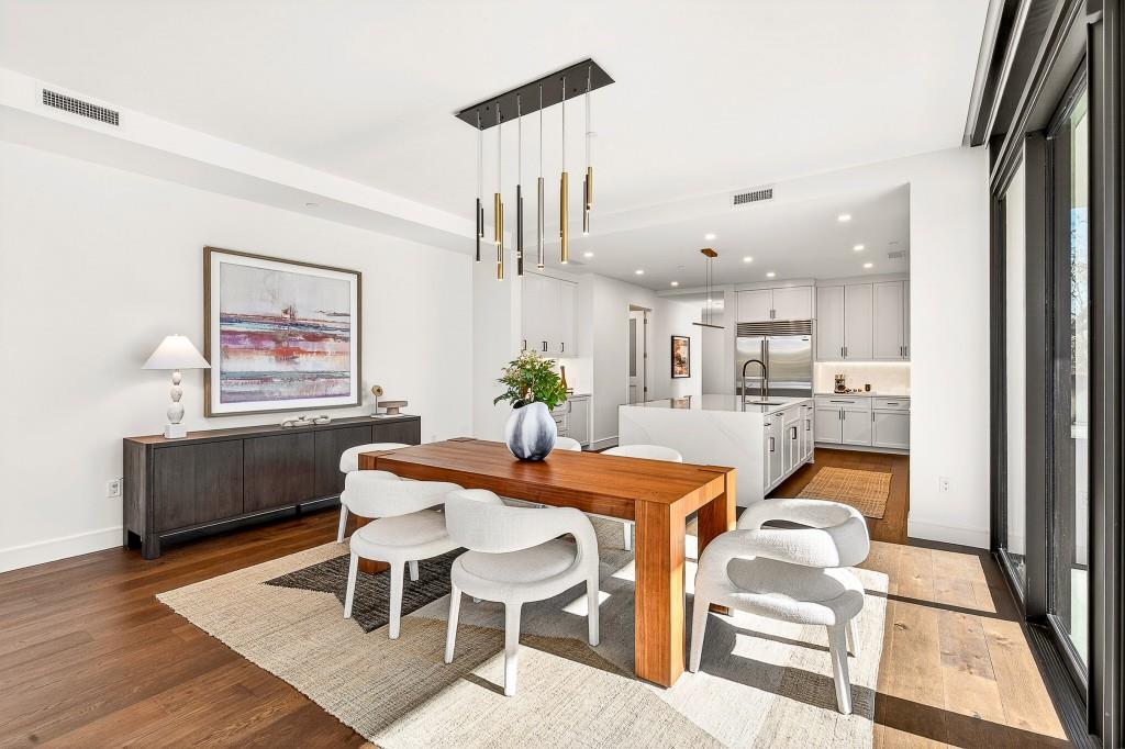 2520 Peachtree Road Unit 703