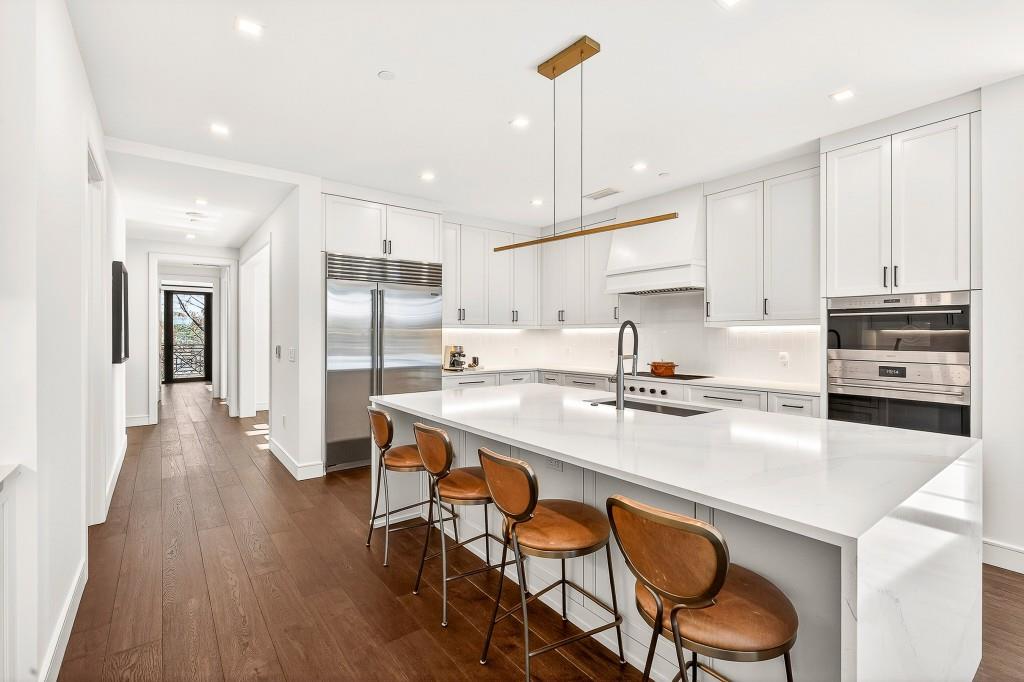 2520 Peachtree Road Unit 703
