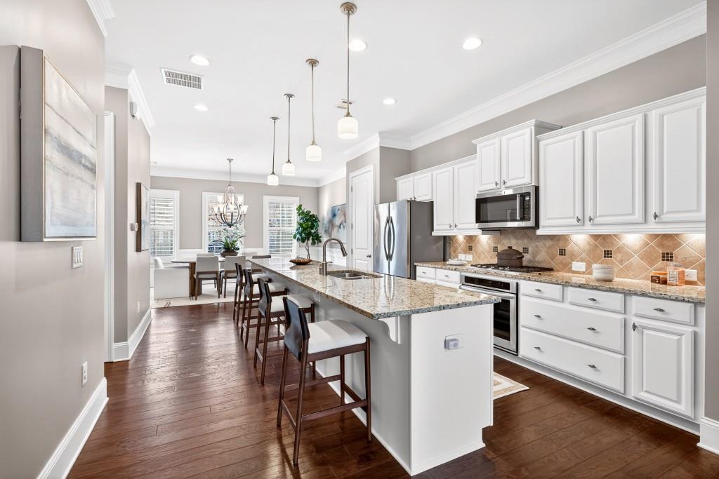 3634 Brookleigh Lane NE