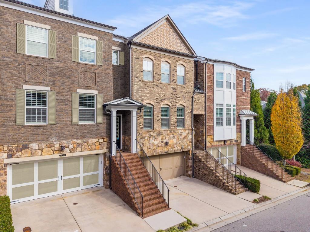 3634 Brookleigh Lane NE