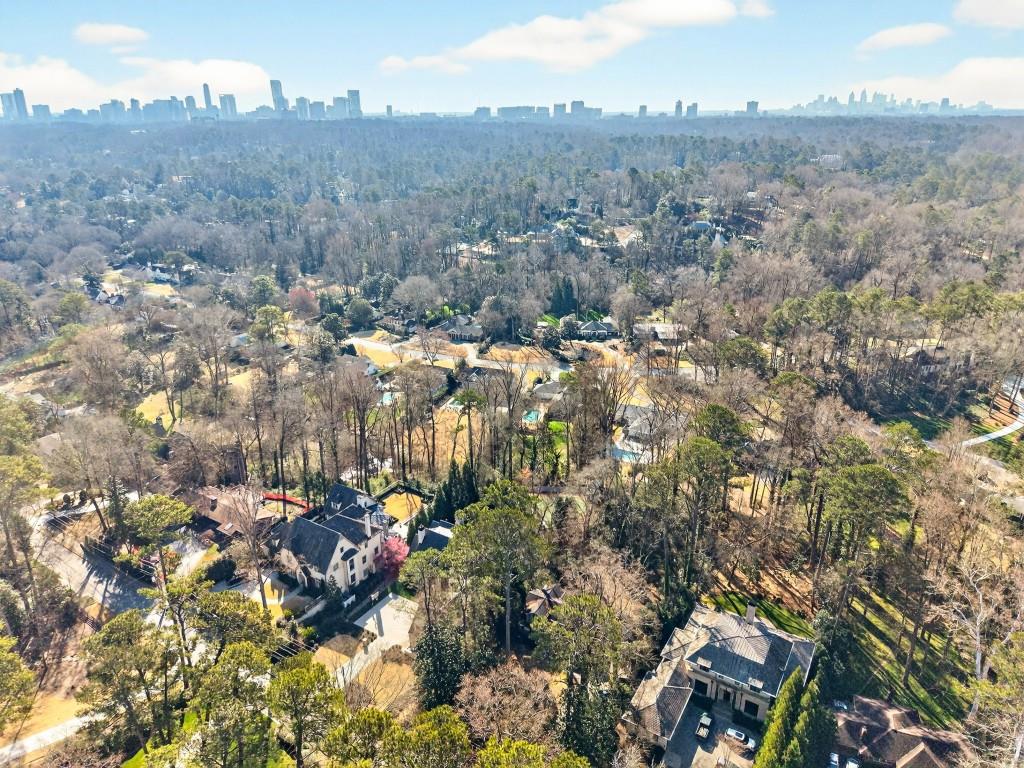 410 Hillside Drive NW