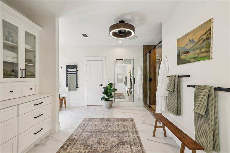 320 Eppington Drive NW