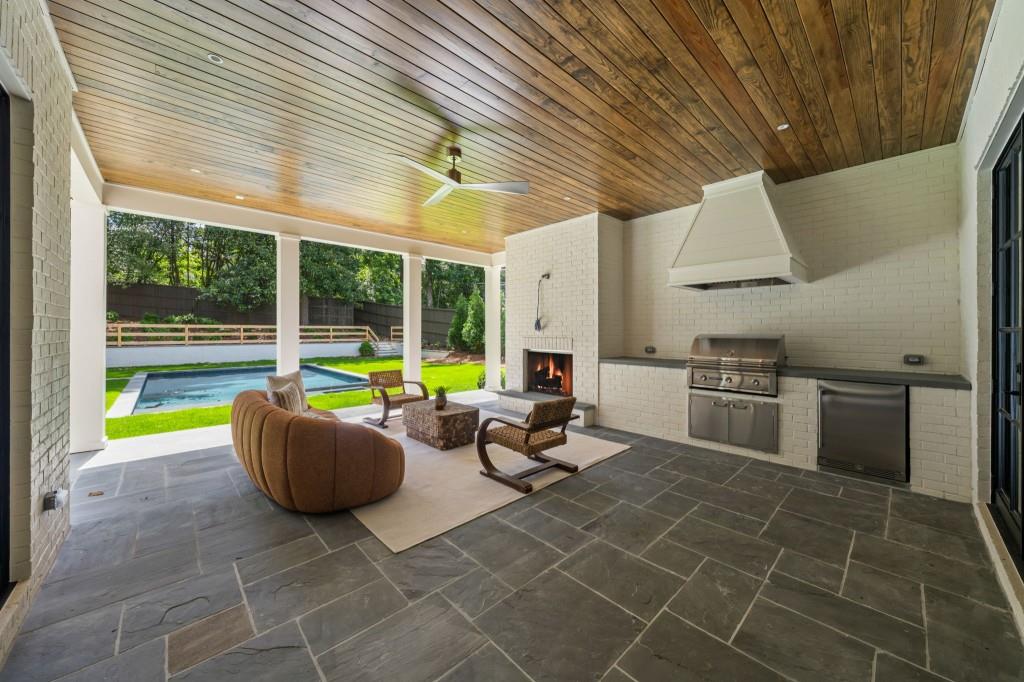 4431 Reid Lane