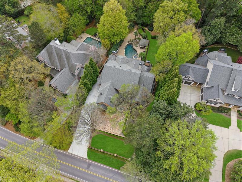 4966 Long Island Drive