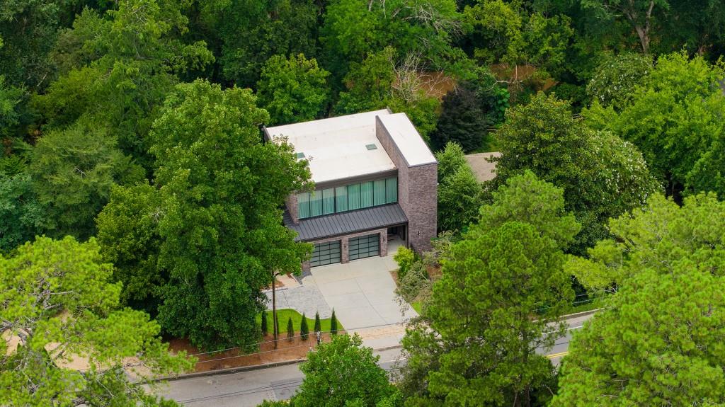 2460 Howell Mill Road NW