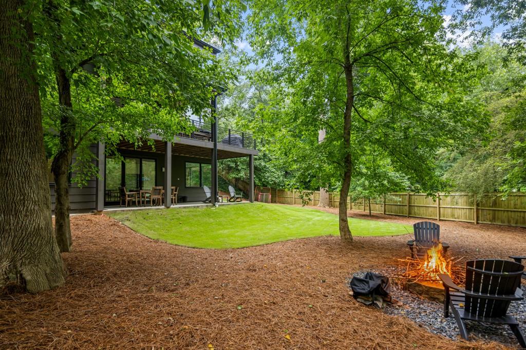 2460 Howell Mill Road NW