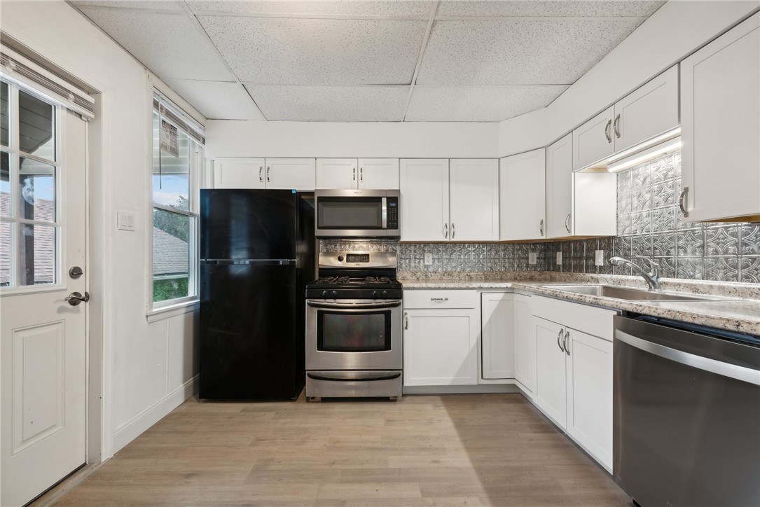 1305 Soles St