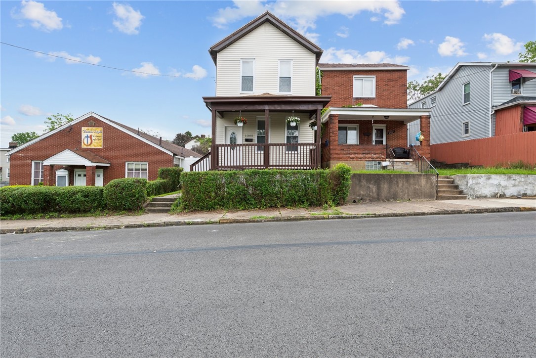 1305 Soles St